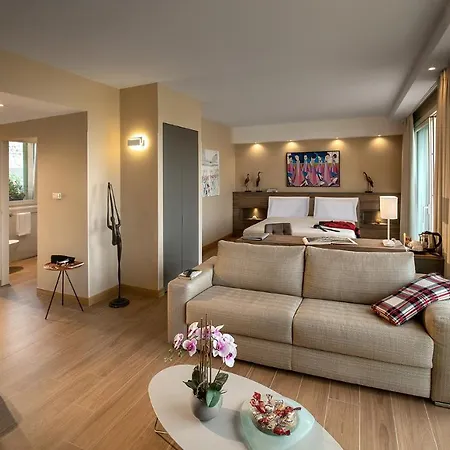 Bed & Breakfast Cristina 4*